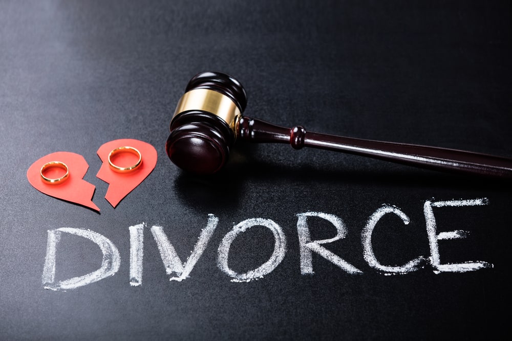 divorce lawyer