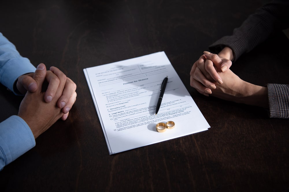 divorce lawyer